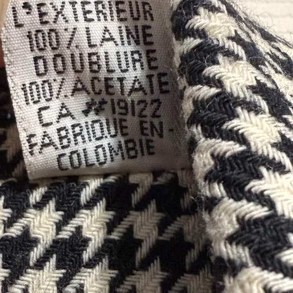 JH Collectibles Classic Black and White Houndstooth Women's Coat - Picture 7 of 8